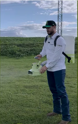 AG20 - SEMEADEIRA DE GRAOS ELETRICA AG20 - SEMEADEIRA DE GRAOS ELETRICA